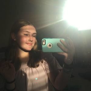 Meet your Posher, Lydia